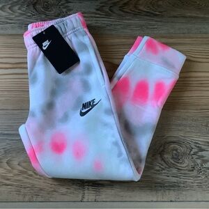 Nike girls tie dye joggers size 6(NWT)